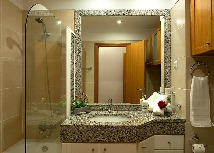 Margarida's Com Piscina E Vista Mar * Funchal (Madeira)