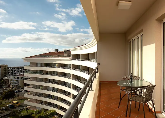 Apartamento Margarida's Com Piscina E Vista Mar